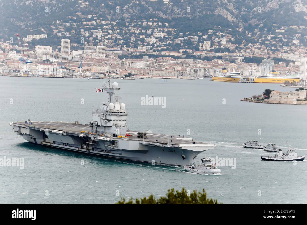 The Charles De Gaulle Aircraft Carrier for the "Mission Foch" in the ...