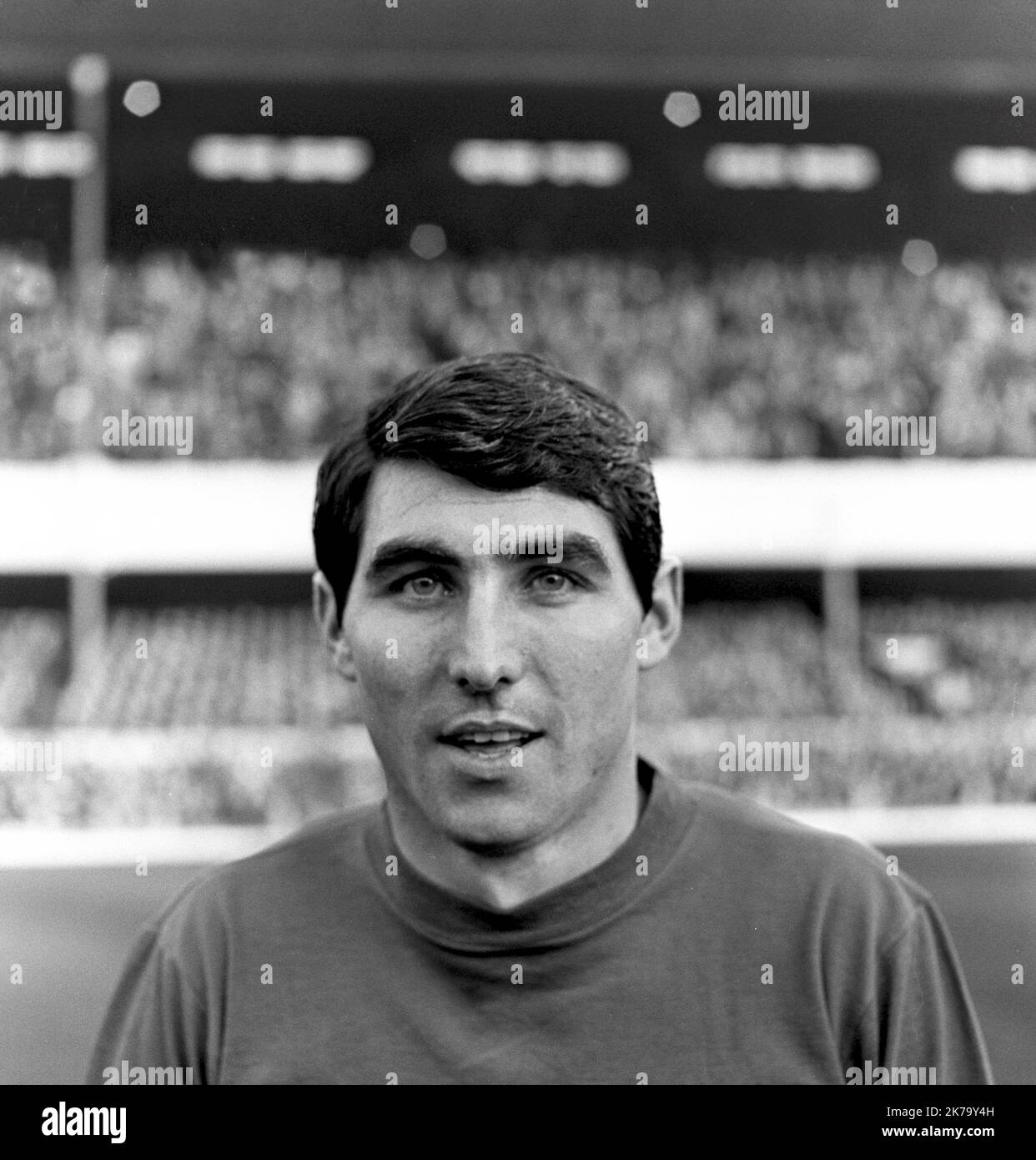 Tony Dunne, Manchester United Stock Photo - Alamy 
