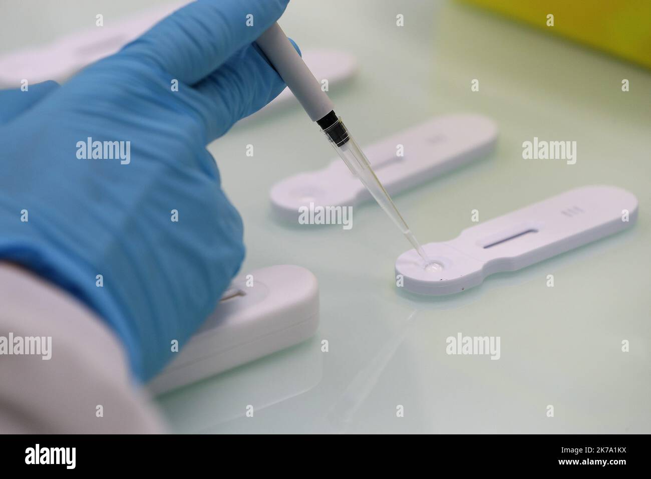 Manufactured virus hires stock photography and images Alamy
