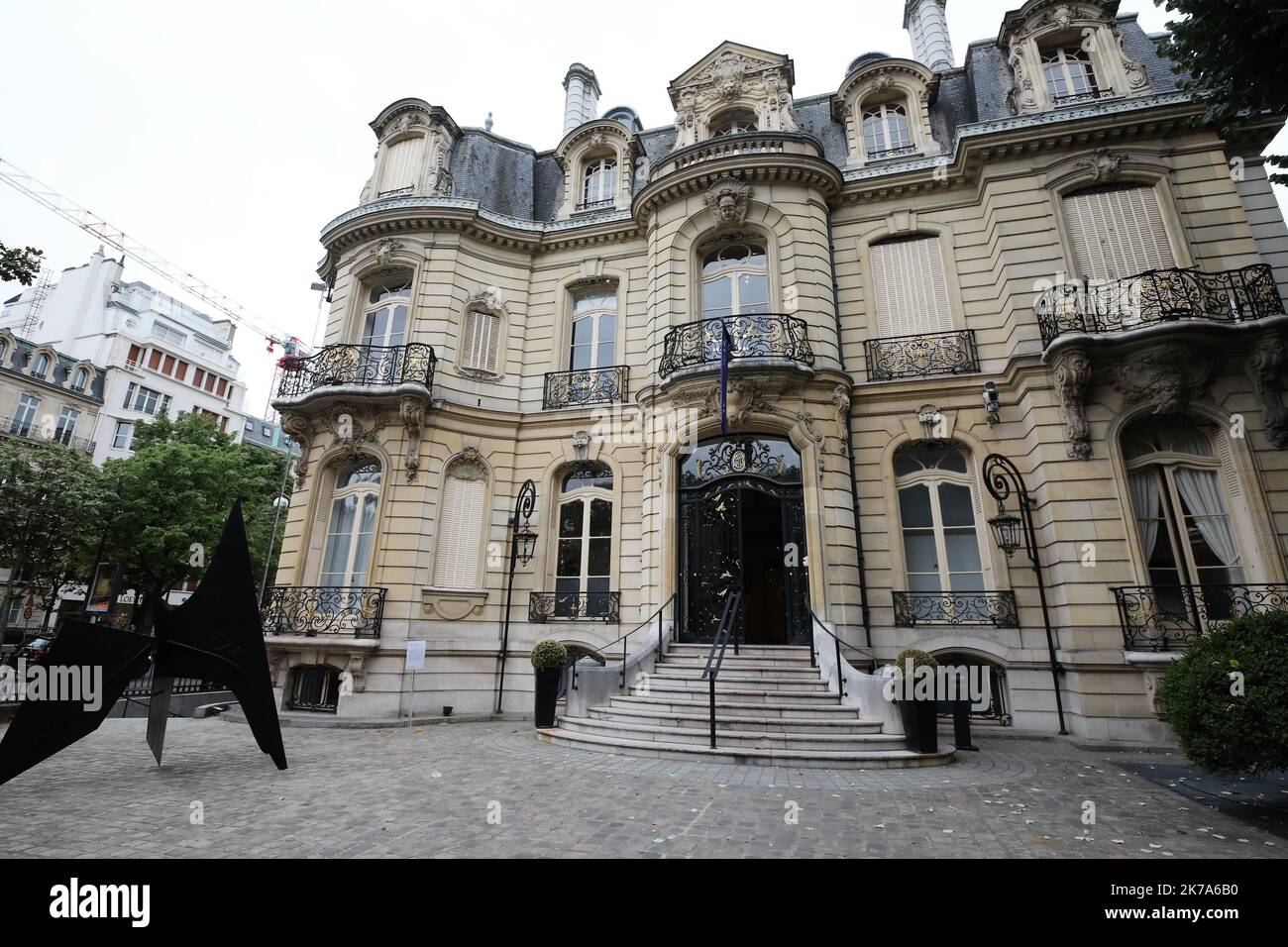 Â©PHOTOPQR/LE COURRIER PICARD/Dominique Touchart ; AMIENS ; 04/07/2020 ; MICHOU VENTE  AUX ENCHERES  TABLEAUX MOBILIERS  A PARIS   EXPO HOTEL MARCEL DASSAULT -  2020/07/05. Auction sales in Paris. Stock Photo