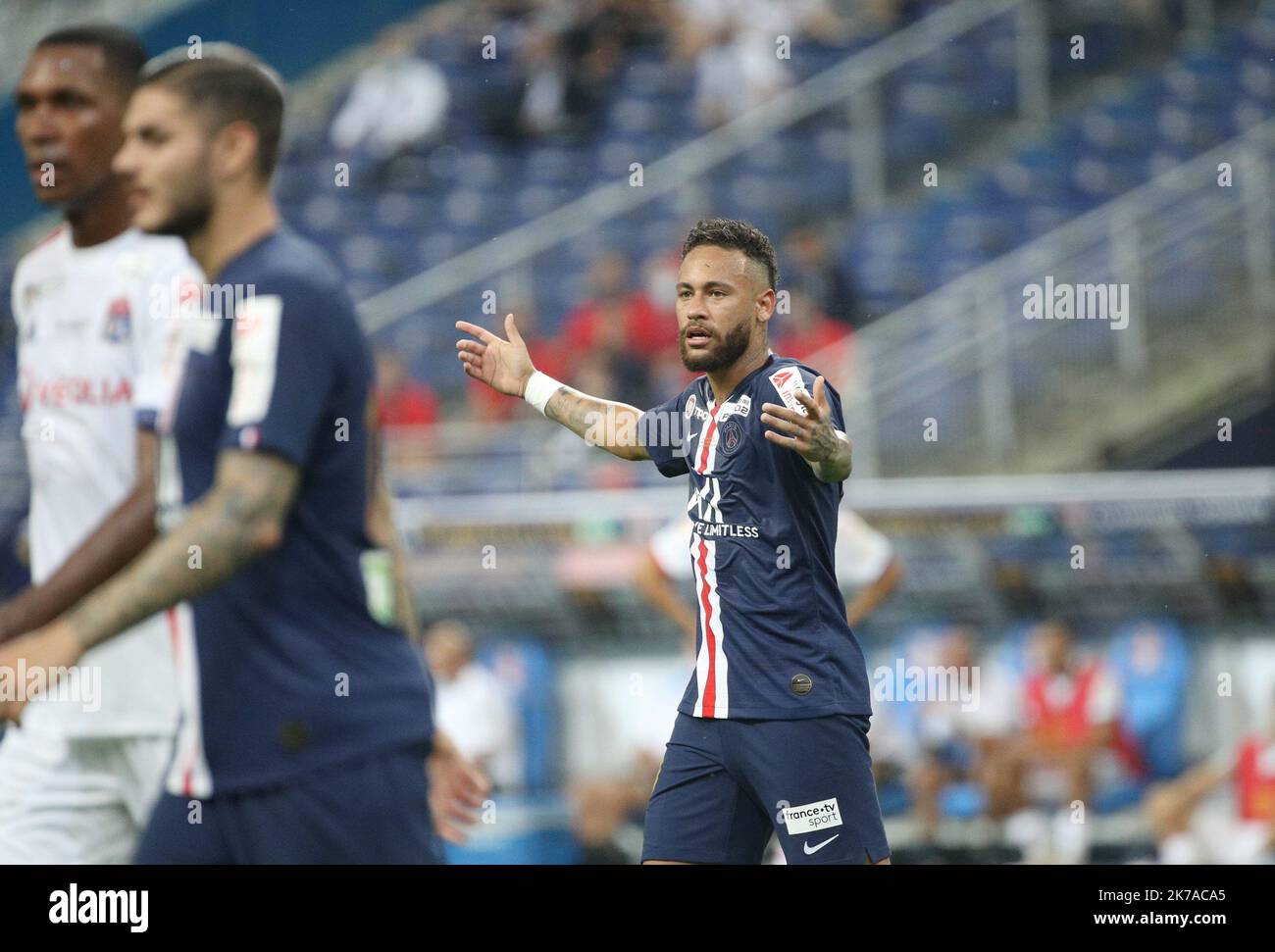 ©PHOTOPQR/LE PARISIEN/Guillaume Georges ; Saint-Denis ; 31/07/2020 ; Saint-Denis (Seine-Saint-Denis), vendredi 31 juillet 2020. Football. Finale de la Coupe de la Ligue, au Stade de France, entre le PSG et Lyon. Photo: Neymar Soccer. Final of the Coupe de la Ligue, at the Stade de France, between PSG and Lyon. Stock Photo