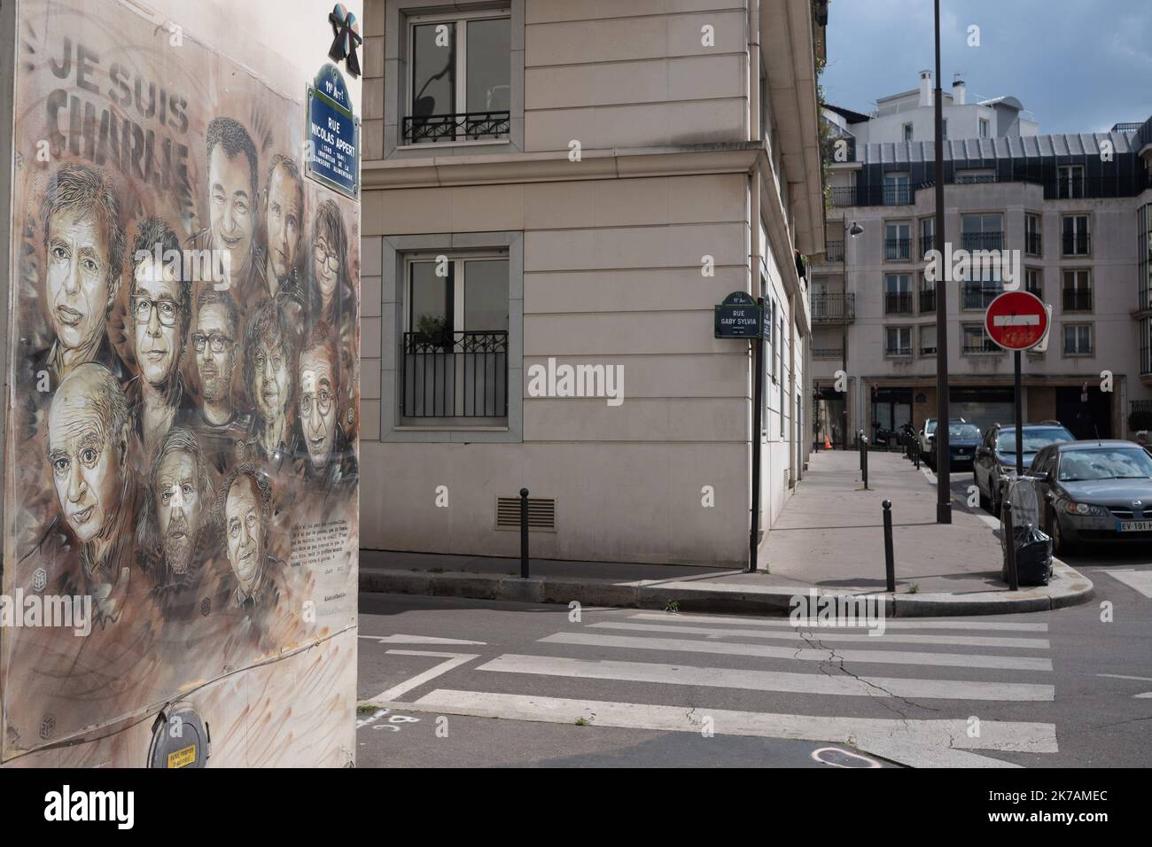©PHOTOPQR/LE PARISIEN/Matthieu de Martignac ; Paris ; 01/09/2020 ; Le Mémorial de Charlie Hebdo A la veille de l'ouverture du procès. L’attentat contre Charlie Hebdo est une attaque terroriste islamiste perpétrée contre le journal satirique Charlie Hebdo le 7 janvier 2015 à Paris, jour de la sortie du numéro 1 177 de l'hebdomadaire. C'est le premier et le plus meurtrier des trois attentats de janvier 2015 en France. Les victimes de la tuerie sont les dessinateurs Cabu, Charb, Honoré, Tignous et Wolinski, la psychanalyste Elsa Cayat, l'économiste Bernard Maris, le policier Franck Brinsolaro qu Stock Photo