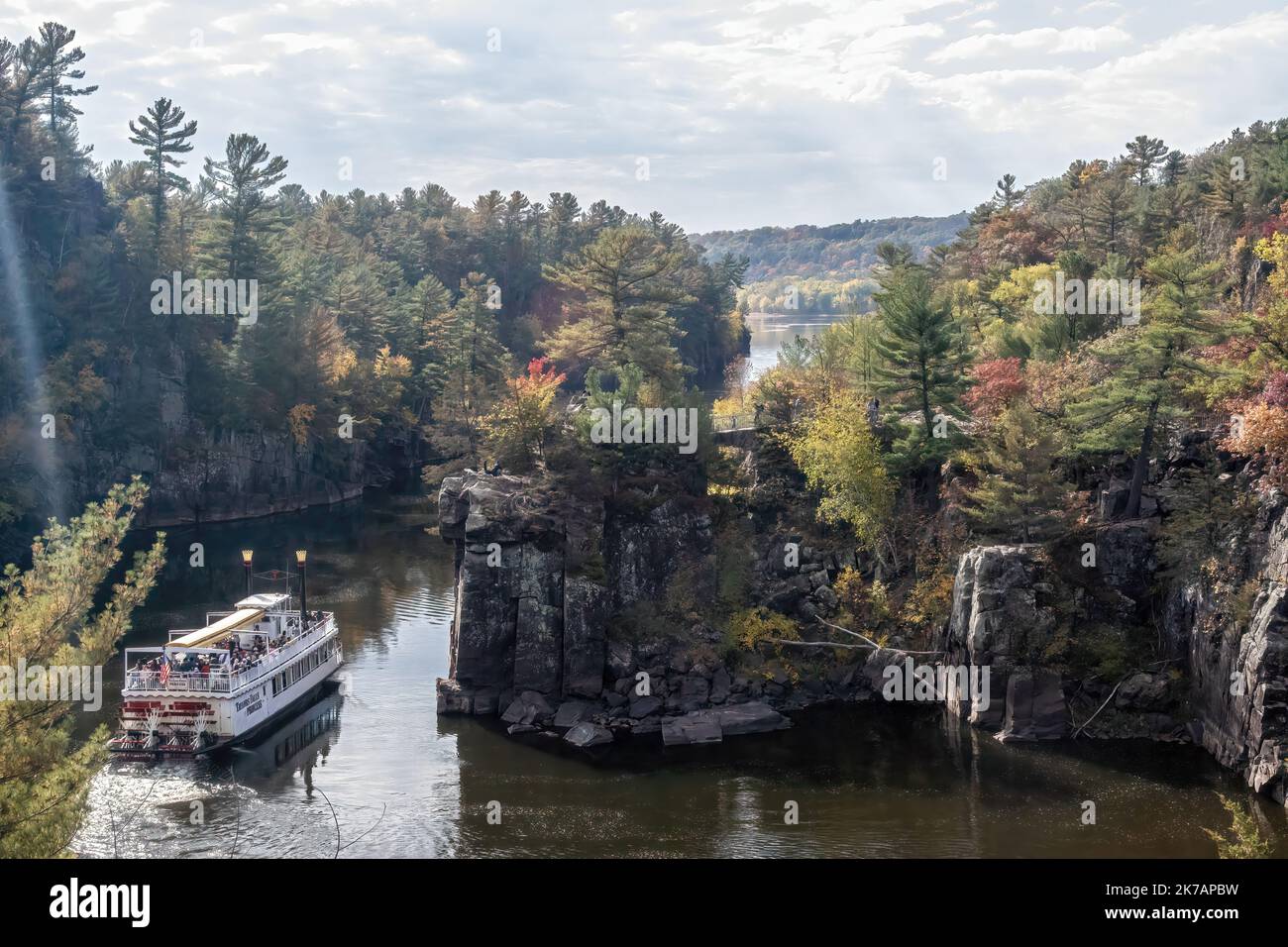 Scenic view of Taylors Falls Princess going round Angle Rock in