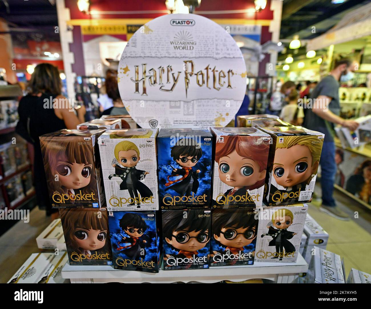 New harry potter hi-res stock photography and images - Page 2 - Alamy
