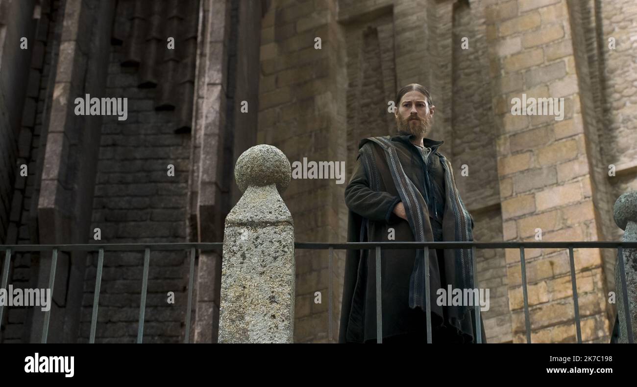 USA. Elliott Tittensor in a scene from the (C)HBO series House of the