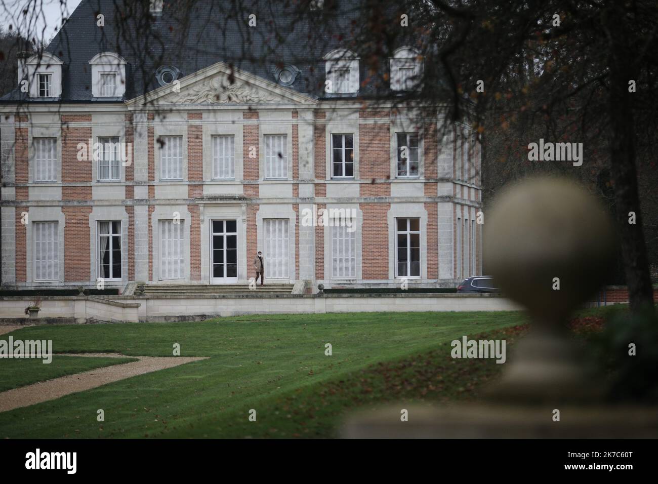 PHOTOPQRLA NOUVELLE REPUBLIQUE Jerome Dutac : Authon (Loir-et-Cher), le 3  decembre 2020 La propriete LEtoile Authon, ou lancien president de la  Republique Valery Giscard DEstaing sest eteint le 2 decembre. The  residence