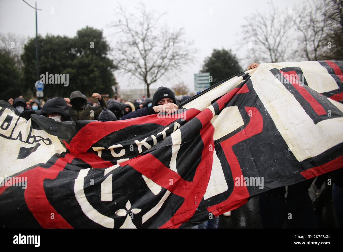 ©PHOTOPQR/PRESSE OCEAN/Romain Boulanger ; ; ; NANTES LE DIMANCHE 13 DECEMBRE 2020, MANIFESTATION D'AU MOINS 350 SUPPORTERS CONTRE LA DIRECTION DU FC NANTES ET WALDEMAR KITA AU RANZAY PRÈS DU STADE DE LA BEAUJOIRE - Nantes, France, dec 13th 2020 supporters protest against Waldemar Kita, president of french first league soccer club Nantes Stock Photo