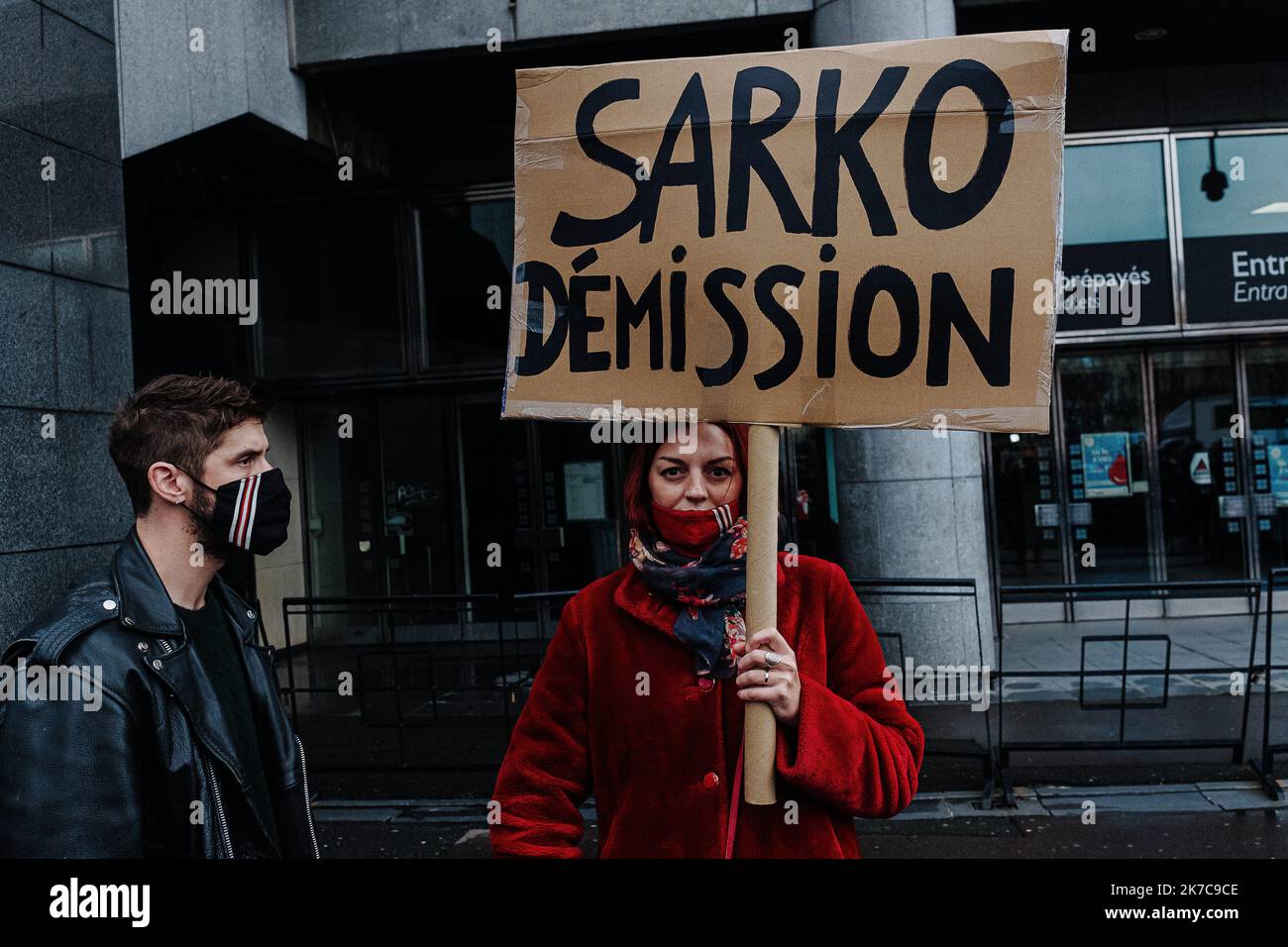 Femme en colere hi-res stock photography and images - Alamy, image size:1300x956