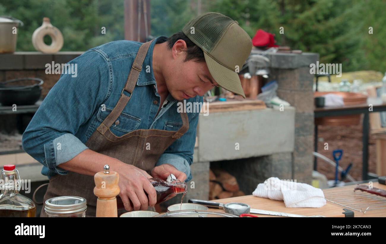 CHEF VS. WILD, chef contestant iet Pham, Smoked Out', (Season 1, ep