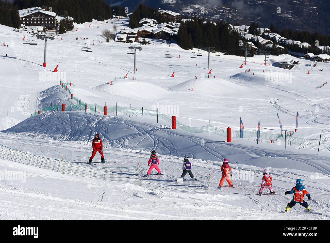 ©PHOTOPQR/VOIX DU NORD/Ludovic Maillard ; 22/02/2021 ; Courchevel le 17.02.2021, Courchevel est une station de sports d hiver de la vallee de la Tarentaise situee dans la commune de Courchevel, dans le departement de la Savoie, sans remontees mecaniques , courchevel s adapte, ski de fond, raquettes, luges chiens de traineaux etc . LA VOIX DU NORD / PHOTO LUDOVIC MAILLARD - Courcheve French Alps ski resort. It is a part of Les Trois Vallées, the largest linked ski areas in the world. There is no shortage of activities in the resort even in times of Covid  Stock Photo