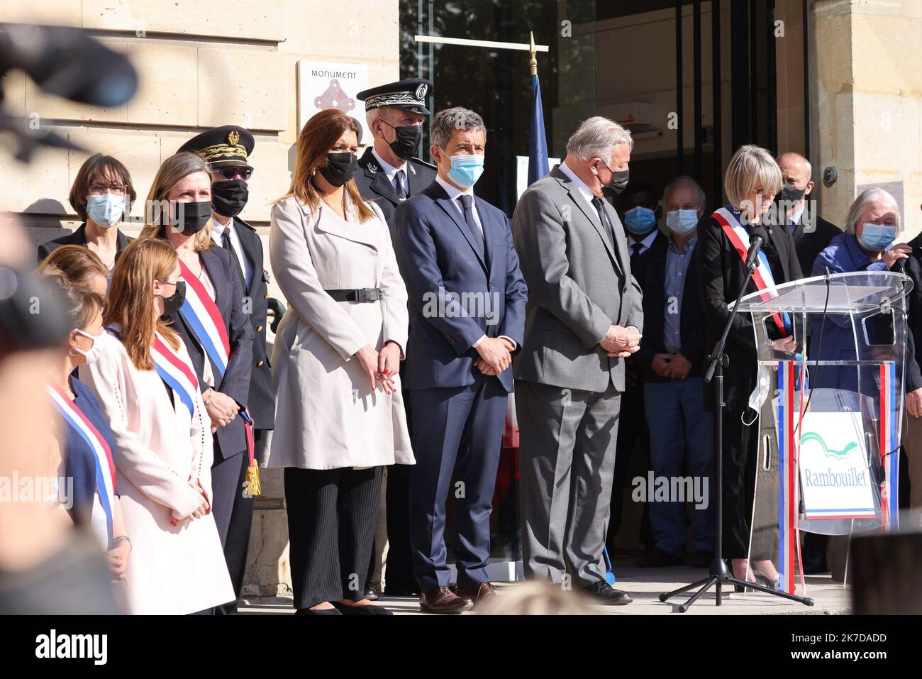 ©PHOTOPQR/LE PARISIEN/Arnaud Journois ; RAMBOUILLET ; 26/04/2021 ; HOMMAGE A STEPHANIE MONFERME , FONCTIONNAIRE DE POLICE ASSASSINNE A RAMBOUILLET , SUR LE PARVIS DE L'HOTEL DE VILLE EN PRESENCE DE GERALD DARMANIN , MARLENE SCHIAPPA ET GERARD LARCHER - Rambouillet, France, april 26th 2021 An official tribute is to be paid by the town hall of Rambouillet to Stephanie M. on 26 April. The rally will take place in front of the police station, where she was murdered. Stock Photo