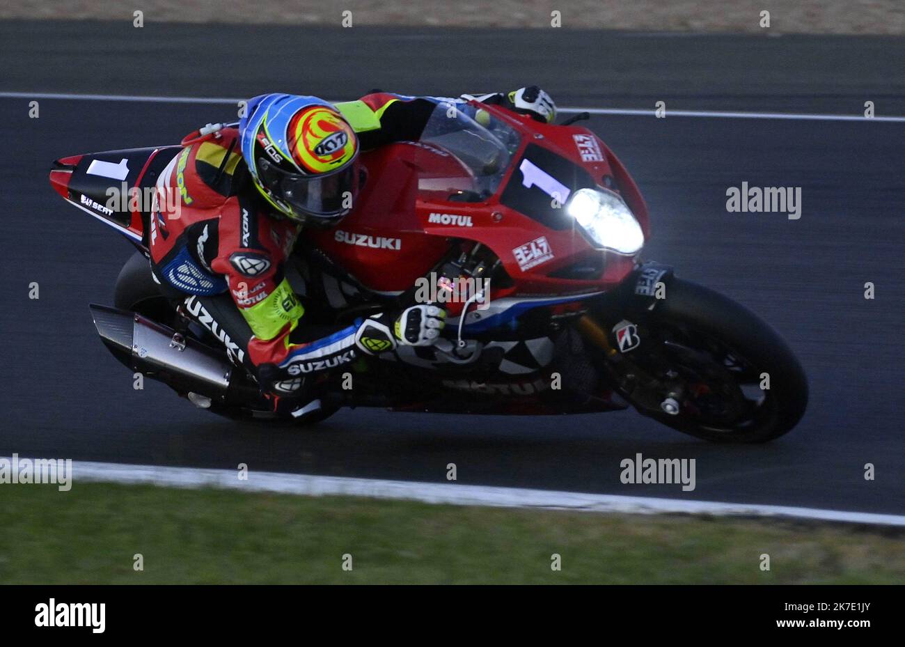 Douglas, Isle Of Man. 19th Jan, 2022. Shaun Anderson (1000 Suzuki)  representing the Crendon Suzuki by Hawk Racing Suzuki team during the RL360  Superstock TT Race at the Isle of Man, Douglas