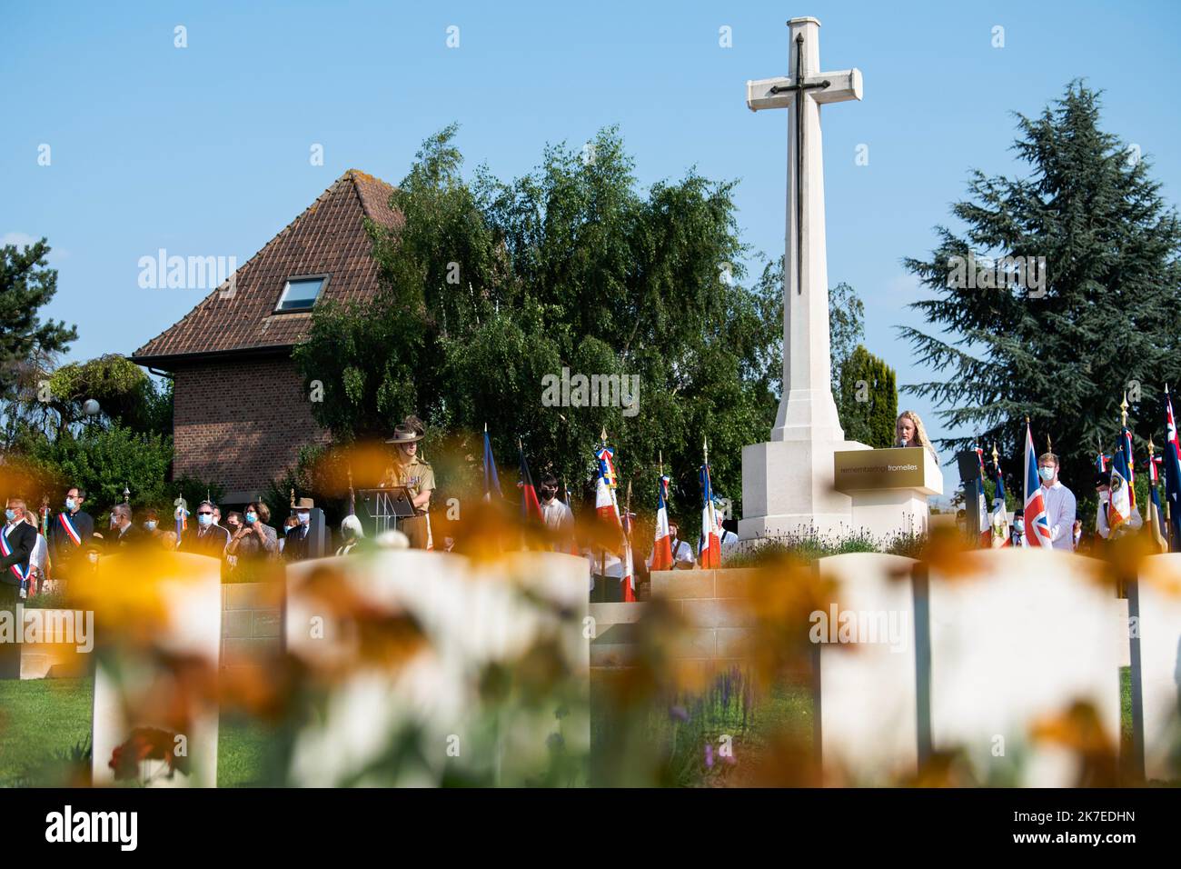 ©PHOTOPQR/VOIX DU NORD/JULIE SEBADELHA ; 19/07/2021 ; Fromelles - 19/07/2021 - La commemoration de la bataille de Fromelles au cimetiere militaire. PHOTO JULIE SEBADELHA / LA VOIX DU NORD commemoration of the battle of Fromelles at the military cemetery on July 19, 2021 Stock Photo