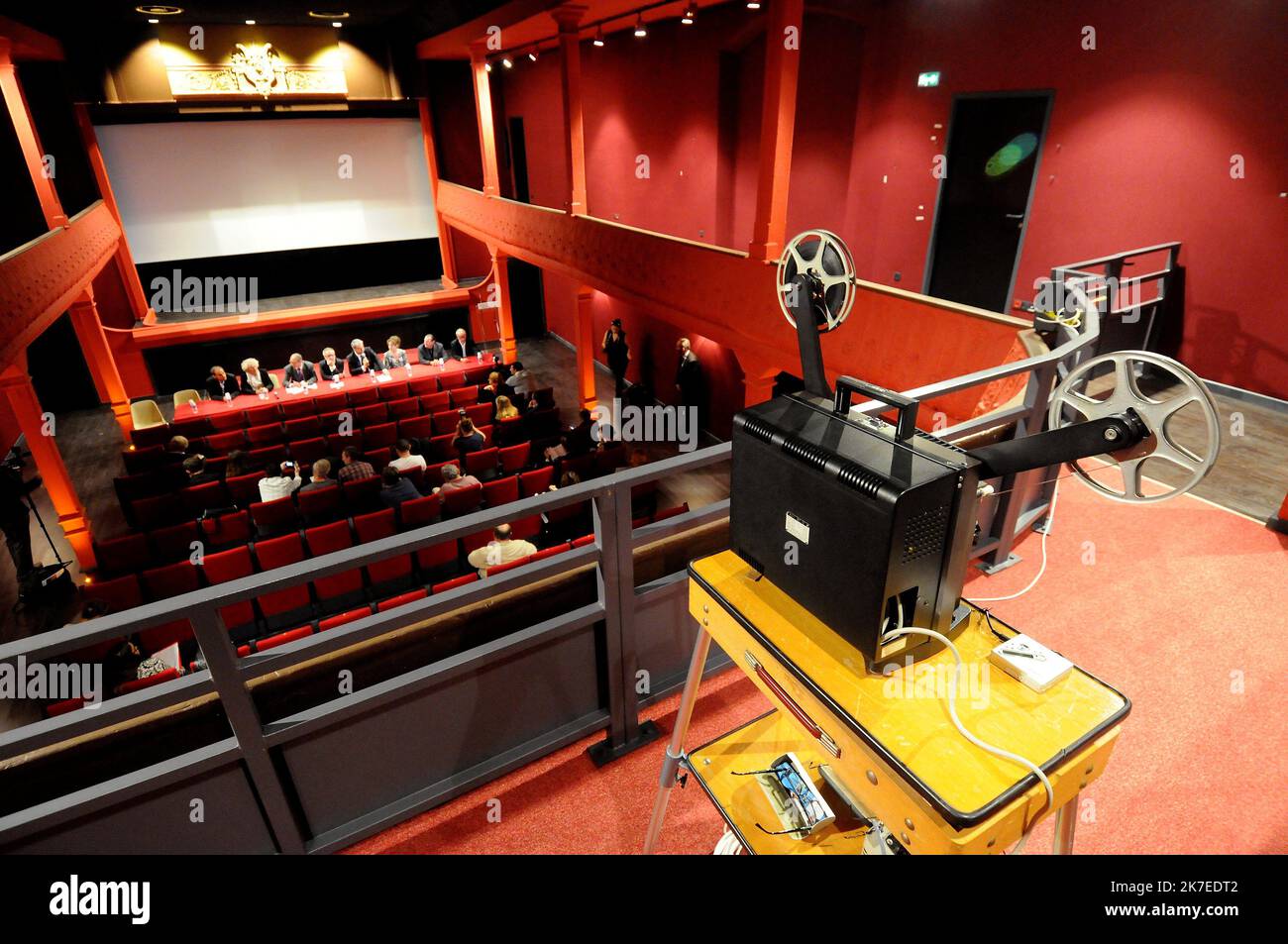 ©PHOTOPQR/LA PROVENCE/VALLAURI Nicolas ; La Ciotat ; 09/10/2013 ; Inauguration de L'Eden Théâtre, cinéma d'art et d'essai des frères Lumière (plus vieux cinéma du monde ), à La Ciotat. plus vieux cinéma au monde... plus vieux cinéma au monde... - Eden-Théâtre, the oldest cinema in the world still in operation SOUTH OF FRANCE LA CIOTAT NEAR MARSEILLE  Stock Photo