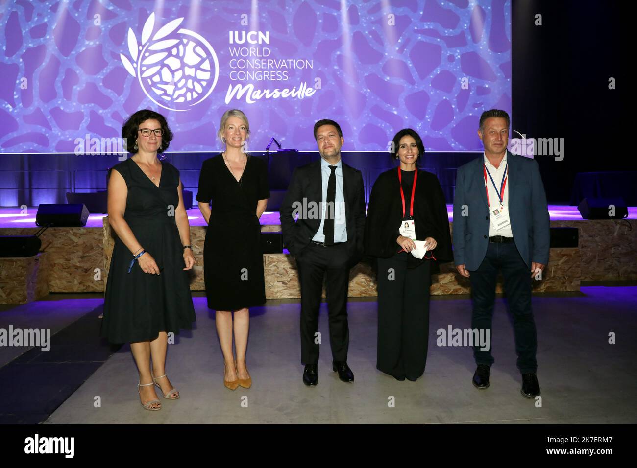 ©PHOTOPQR/LA PROVENCE/VALLAURI Nicolas ; Marseille ; 11/09/2021 ; IUCN World Conservation Congress Marseille. Congrès Mondial de la Nature UICN au Parc Chanot à Marseille. Ci contre clôture du Congrès. De gauche à droite Anne Claudius Petit, Bérangère Abba, Benoît Payan, Razan Al Mubarak et Didier Réoult. Stock Photo