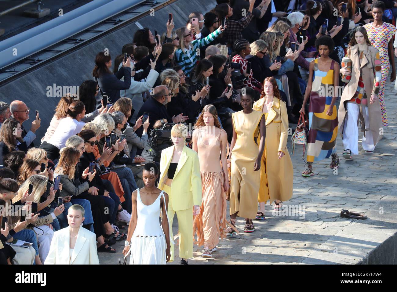 ©Pierre Teyssot/MAXPPP ; Chloe Fashion Show SS 2022 Paris Fashion Week ...