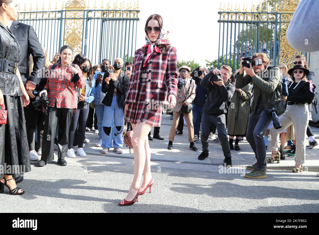 ©Pierre Teyssot/MAXPPP ; 2021 Paris Fashion Week SS 2022 under Covid-19 Pandemic - Christian Dior. Paris, France on September 28, 2021. Rachel Brosnahan. Â© Pierre Teyssot / Maxppp  Stock Photo