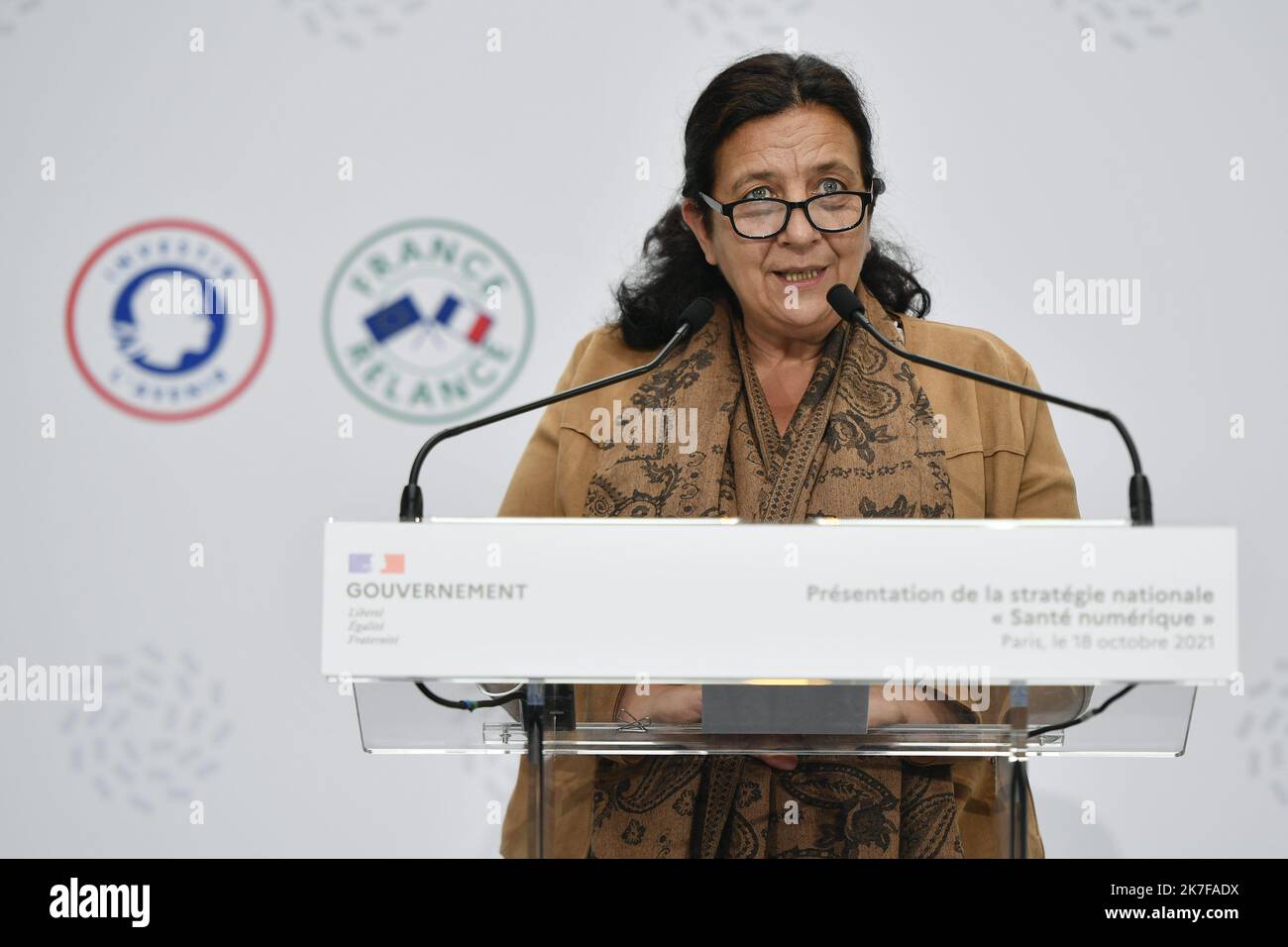 ©Julien Mattia / Le Pictorium/MAXPPP - Interventions des Ministres, Olivier Veran, Agnes Pannier-Runacher, Cedric O et Frederique Vidal lors du lancement de la Strategie d'Acceleration en Sante Numerique a la Station F a Paris, le 18 Octobre 2021. Stock Photo