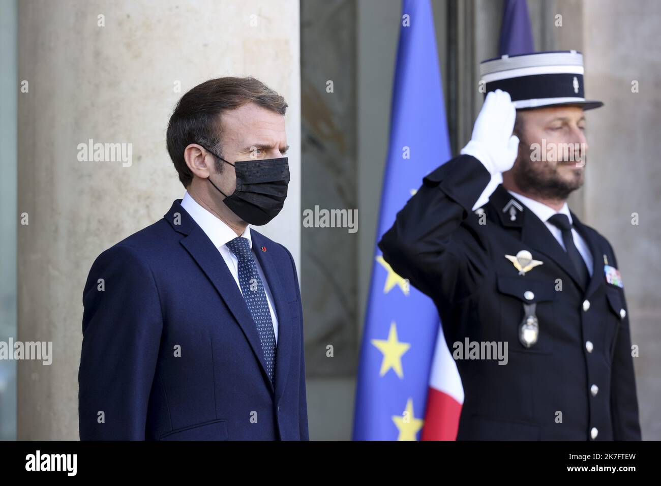 ©Sebastien Muylaert/MAXPPP - French President Emmanuel Macron welcomes Latvian Prime Minister before their working lunch at the Elysee presidential palace in Paris, France. 01.12.2021 Stock Photo