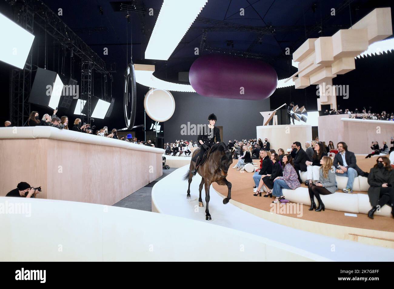 ©Agence Franck Castel/MAXPPP Charlotte Casiraghi rides a horse on the(02)