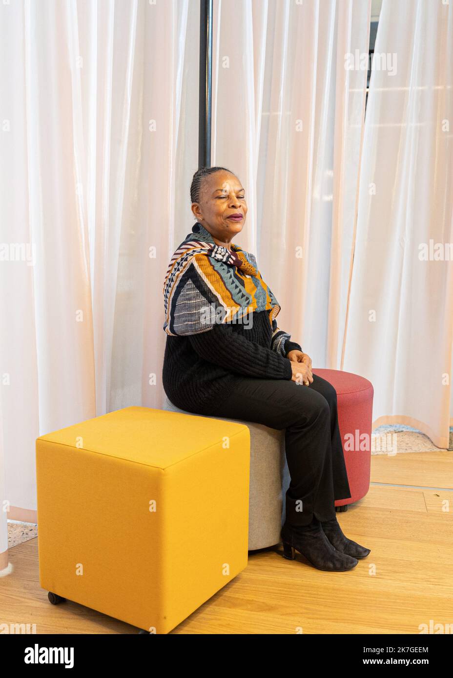 ©Sadak Souici / Le Pictorium/MAXPPP - Paris 18/02/2022 Sadak Souici / Le Pictorium - 18/2/2022 - France / Paris - Portait de Christiane Taubira candidate a l'election presidentielle francaise de 2022. / 18/2/2022 - France / Paris - Portait of Christiane Taubira candidate for the French presidential election of 2022. Stock Photo