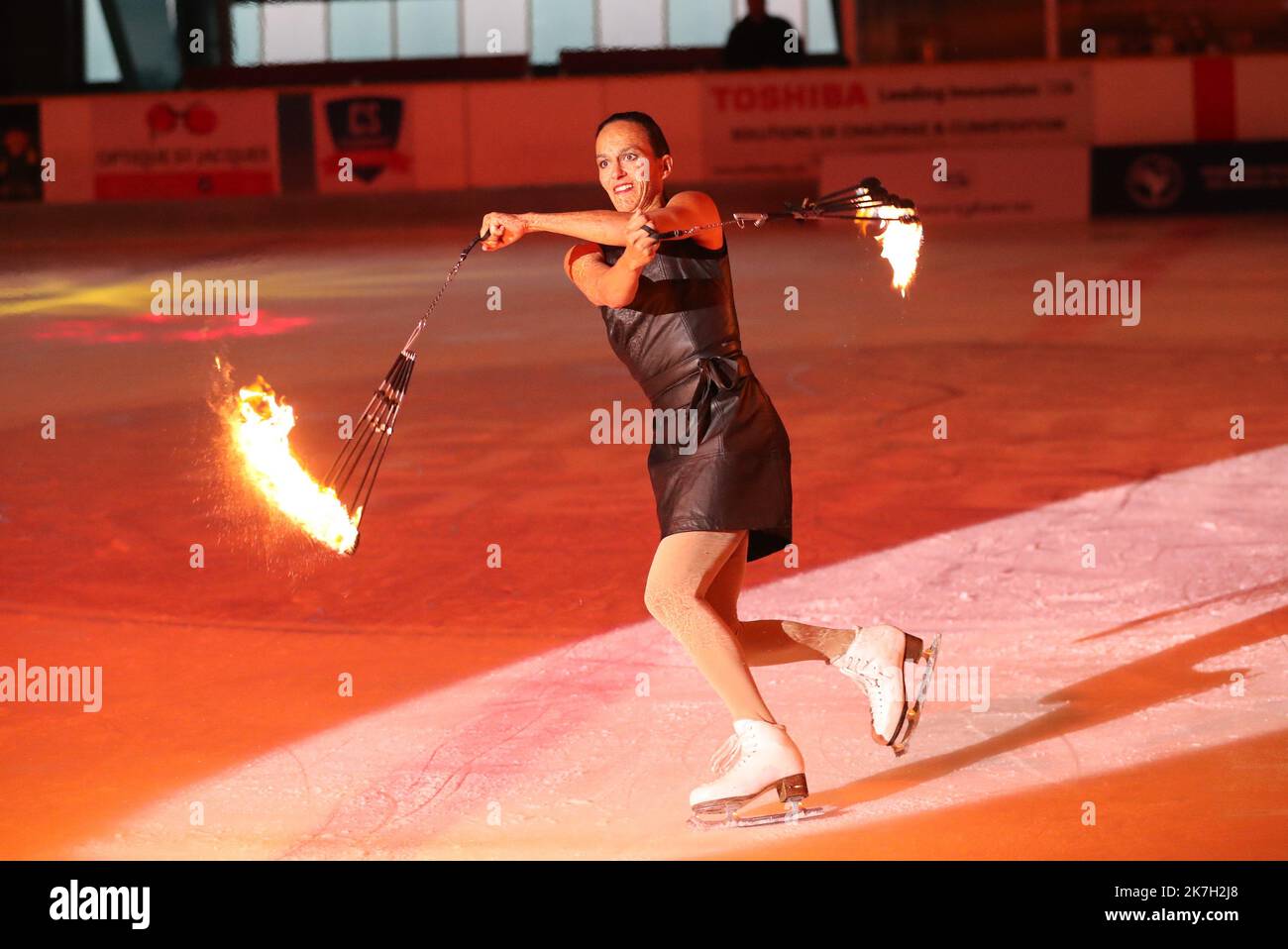 Thierry Larret / Maxppp.Patinage Artistique. Tournee de l'Equipe de France de Patinage Artistique. Patinoire de Clermont Metropole. Clermont-Ferrand le 3 Avril 2022. Marie-Pierre LERAY,  Stock Photo