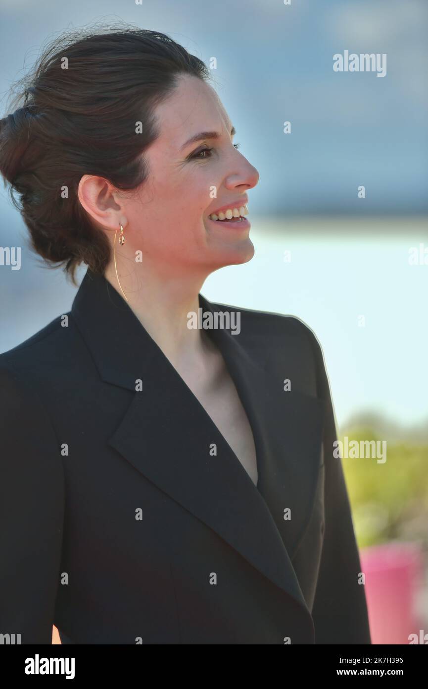 ©FRANCK CASTEL/MAXPPP - 02/04/2022 CANNES, FRANCE - APRIL 03 Louise