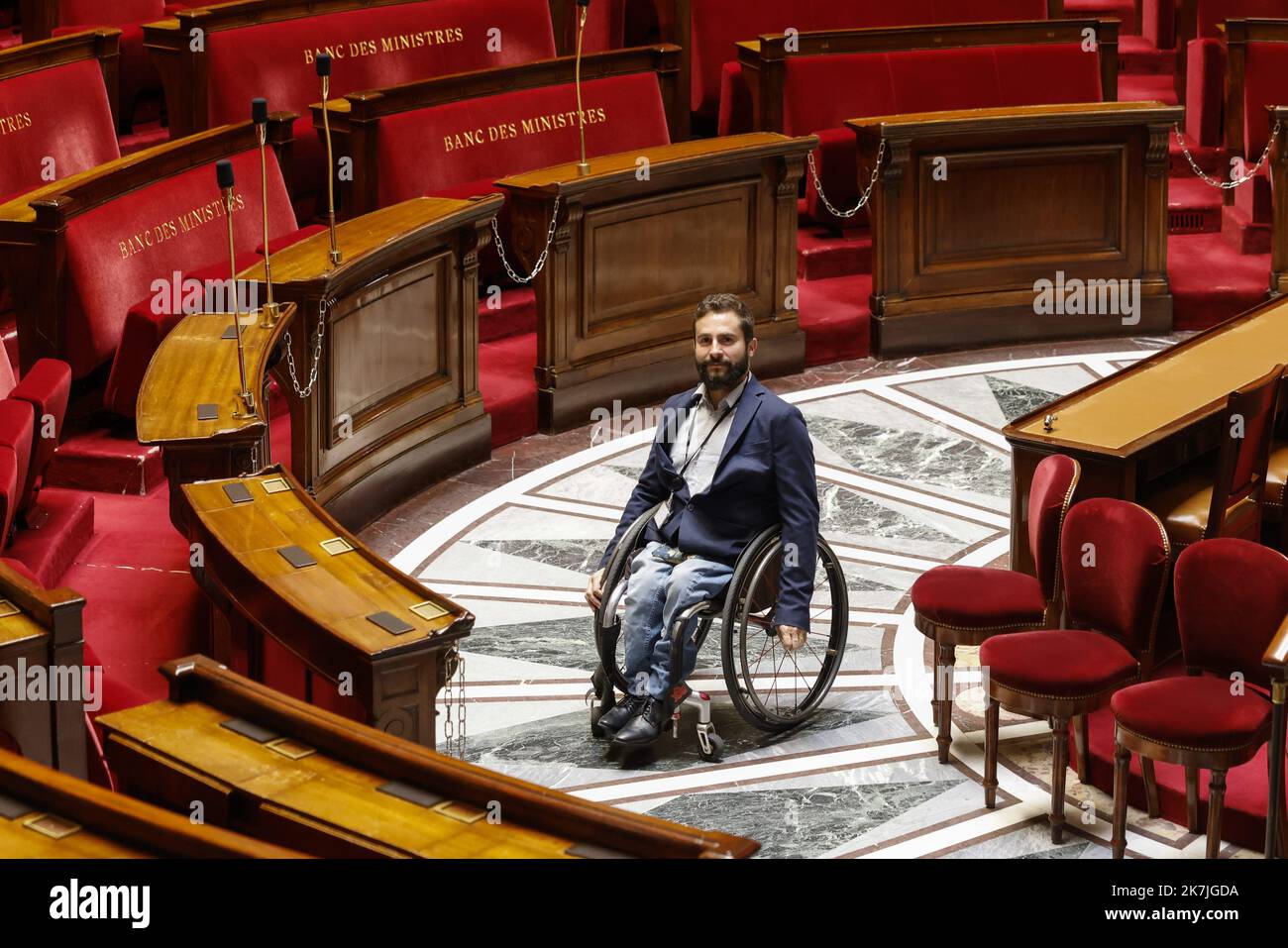 Fauteuil roulant hi-res stock photography and images - Alamy