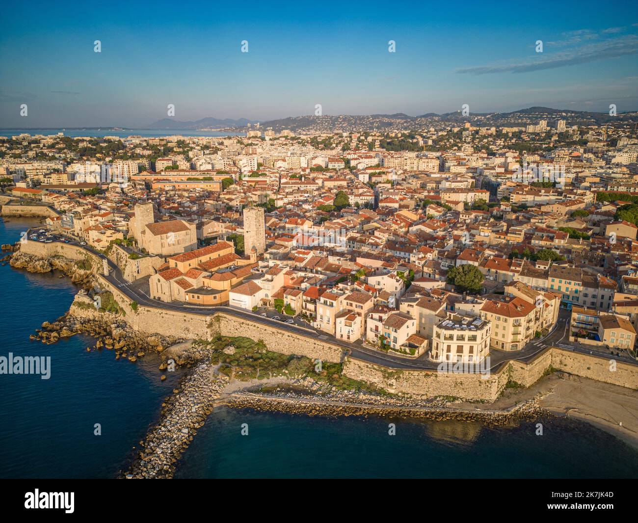 ©PHOTOPQR/NICE MATIN/Sebastien Botella ; Antibes ; 06/07/2022 ; Vue drone de la ville d Antibes Drone view of Antibes, south eastern France on july 6th 2022 Stock Photo