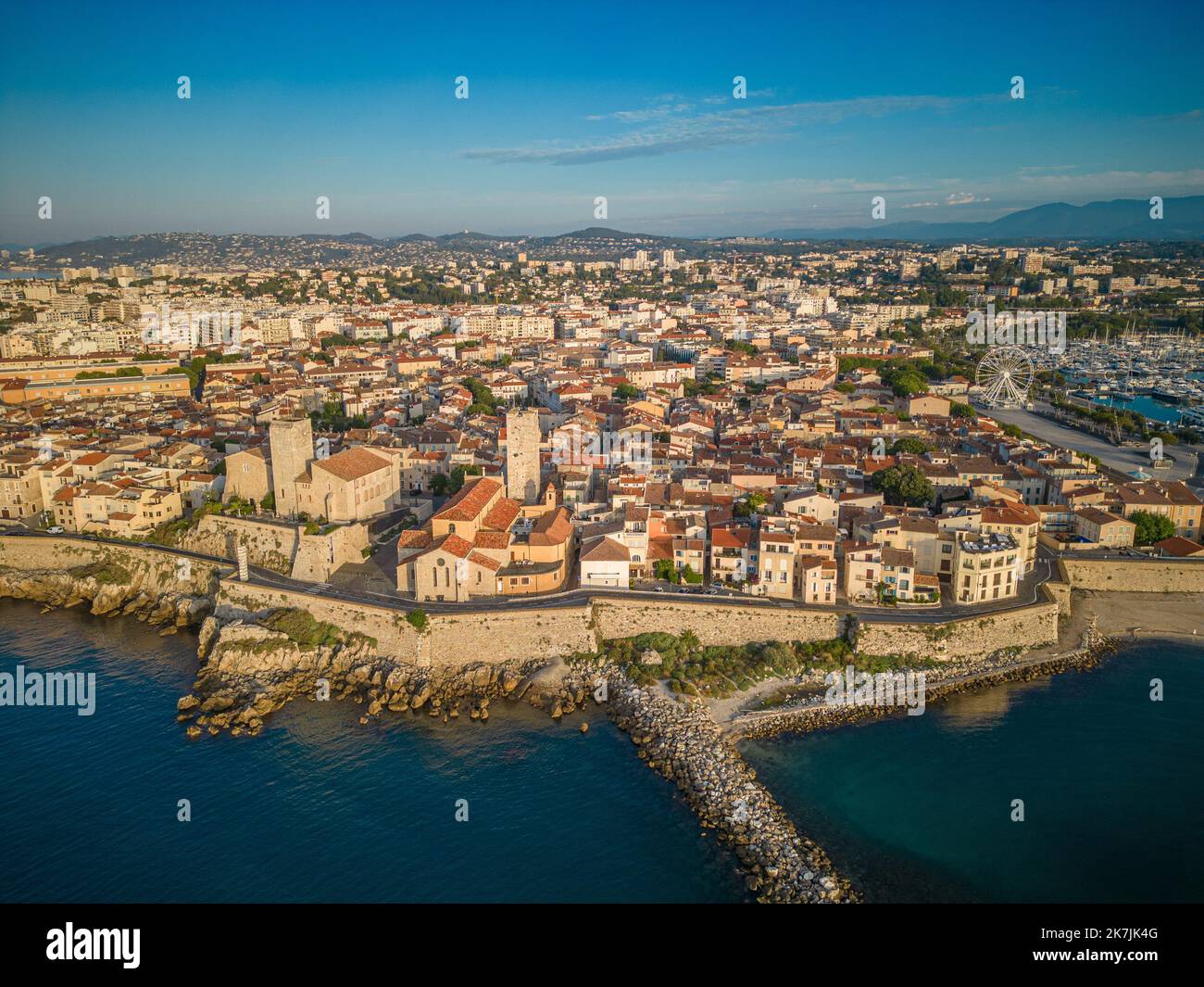 ©PHOTOPQR/NICE MATIN/Sebastien Botella ; Antibes ; 06/07/2022 ; Vue drone de la ville d Antibes Drone view of Antibes, south eastern France on july 6th 2022 Stock Photo