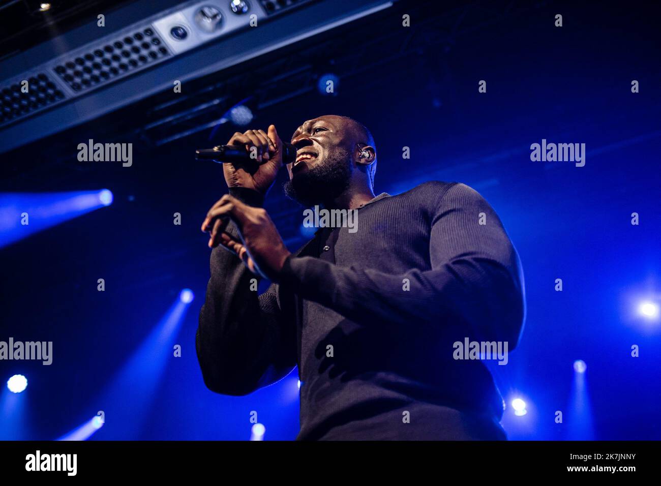 ©Simon Becker / Le Pictorium/MAXPPP - Montreux 11/07/2022 Simon Becker / Le Pictorium - 11/7/2022 - Suisse / Lac Leman / Montreux - L'artiste hip-hop britannique Stormzy en concert au Montreux Jazz Festival le 11 juillet 2022. / 11/7/2022 - Switzerland / Lake Geneva / Montreux - British hip-hop artist Stormzy performing live at Montreux Jazz Festival on 11 July 2022 Stock Photo