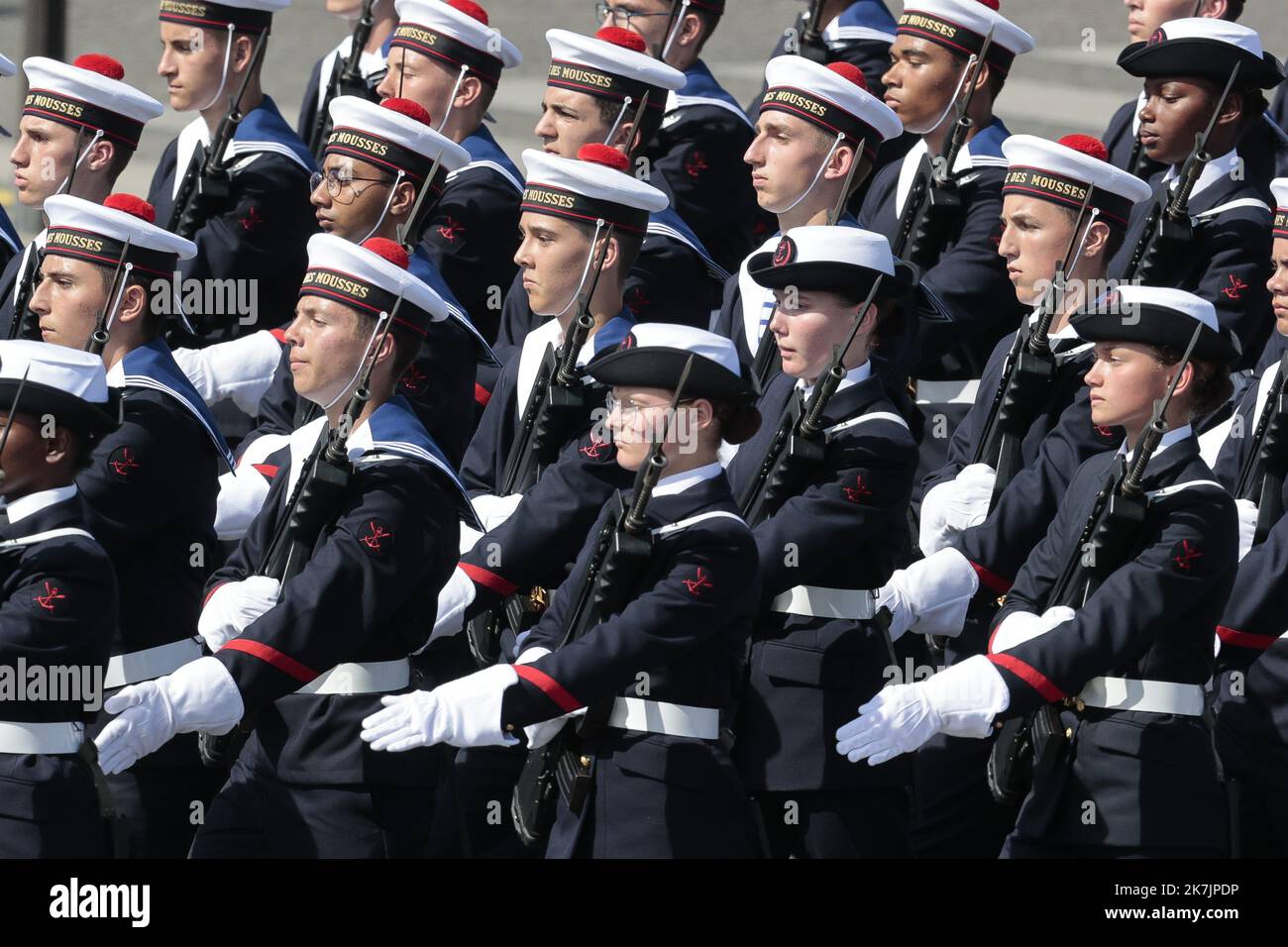 Sebastien Muylaert/MAXPPP - Paris 14/07/2022 Illustration ecole de la  marine nationale lors de la ceremonie du 14 juillet 2022, place de la  Concorde. Paris, 14.07.2022 - Bastille day in France Stock Photo - Alamy