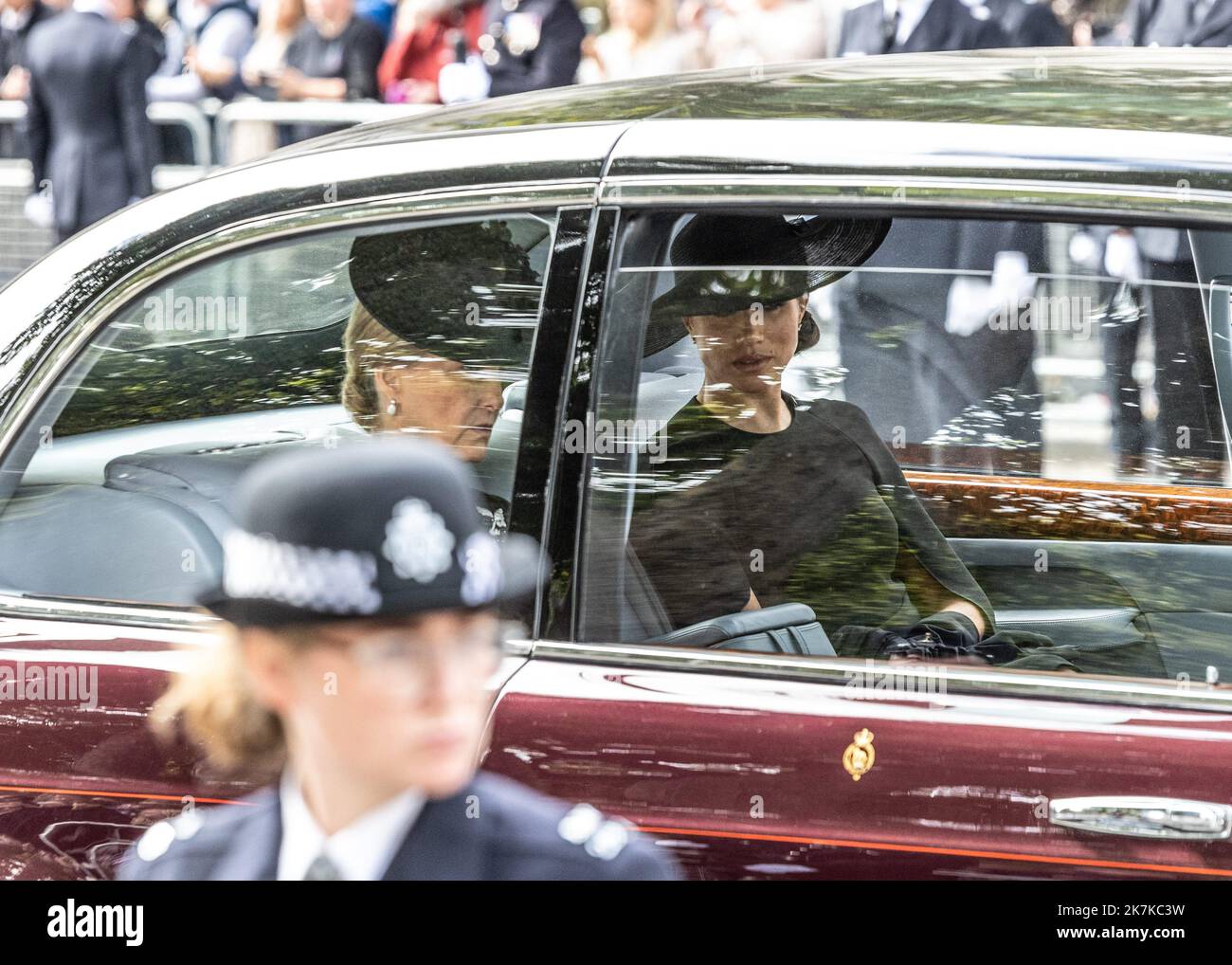 ©Sadak Souici / Le Pictorium/MAXPPP - Londres 19/09/2022 Sadak Souici / Le Pictorium - 19/9/2022 - Royaume-Uni / Londres / Londres - La Reine consort Camilla defile derriere le cercueil de la reine lors des obseques de la Reine Elisabeth II / 19/9/2022 - United Kingdom / London / London - Queen consort Camilla parades behind the queen's coffin during the funeral of Queen Elizabeth II Stock Photo