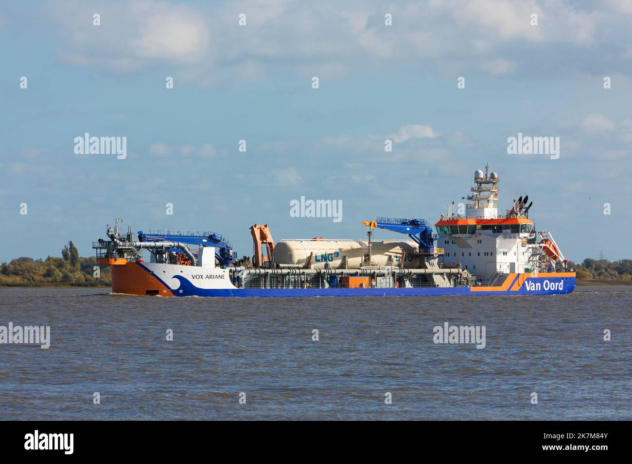 NG-powered hopper dredger VOX ARIANE operated by Dutch company Van Oord on Elbe river Stock Photo