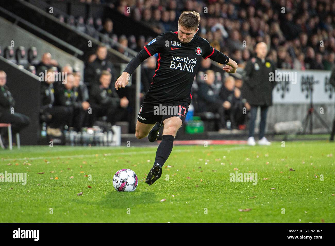 Herning, Denmark. 16th, October 2022. Mads Dohr Thychosen (17) of FC Midtjylland seen during the 3F Superliga match between FC and AC Horsens at MCH Arena Herning. (Photo credit: Gonzales