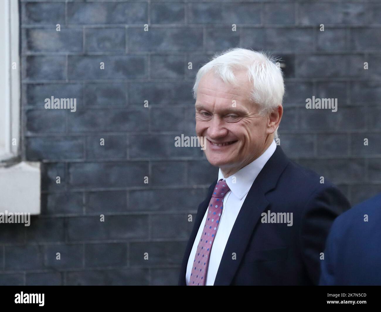 London, UK. 18th Oct, 2022. Minister of State for Climate Graham Stuart arrives at Downing Street No 10 for the Cabinet Meeting amidst speculation about the Prime Minister's future. Credit: Uwe Deffner/Alamy Live News Stock Photo