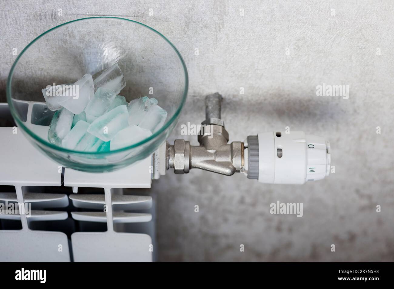 heat preservation in the apartment. saving electricity and gas for room