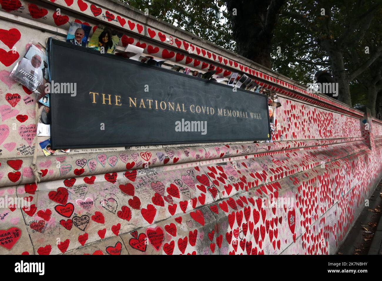 The National Covid Memorial Wall, North Wing, Lambeth Palace Rd, London, England, UK,  SE1 3FT Stock Photo