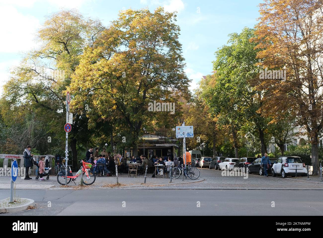 Street scene PaulLinckeUfer Berlin, Germany, October 4, 2022, autumnal street scene with kiosk