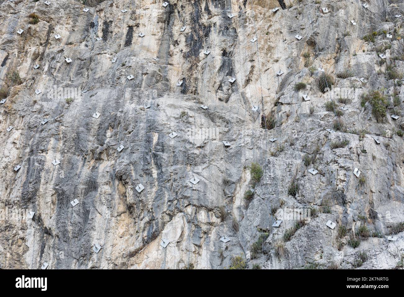 Rockfall netting, rock fall safety net Stock Photo Alamy
