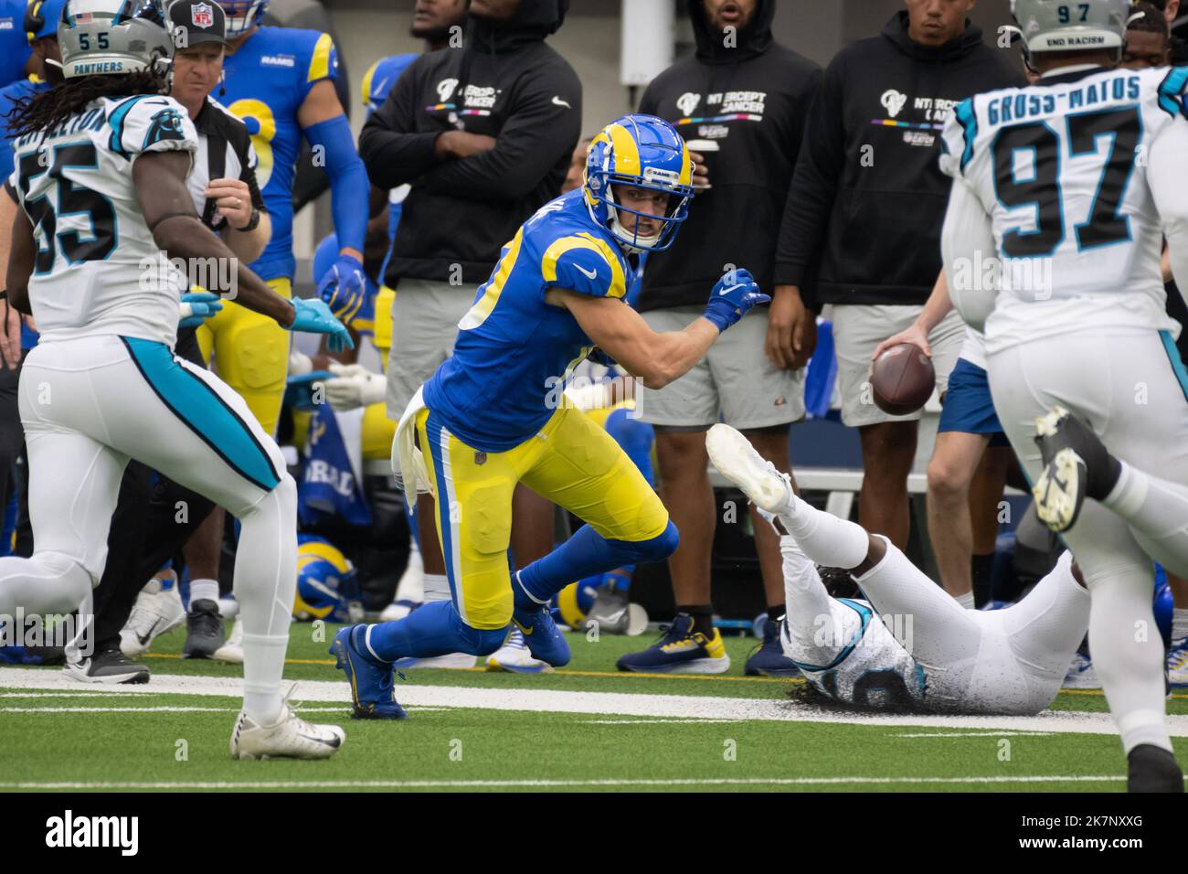 Los Angeles Rams wide receiver Cooper Kupp (10) moves the ball up field