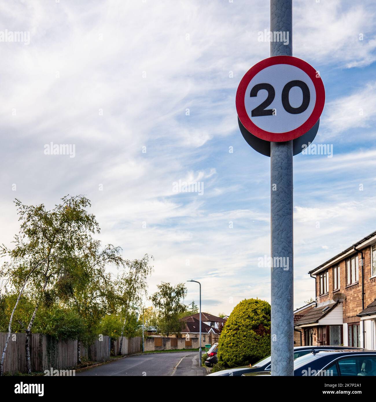 School 20 mph speed limit hi-res stock photography and images - Alamy