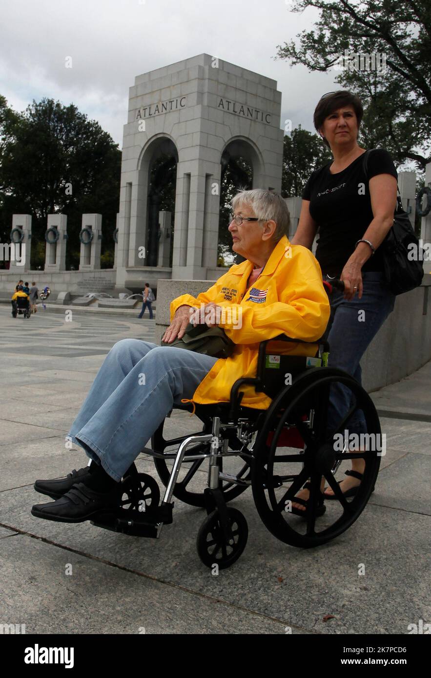 Retired Lt. Col, Marilyn L. Steffel of the United Starts Air Force,85, visits the World War II Memorial with the Honor Flight program on Oct. 4th, 20 Stock Photo