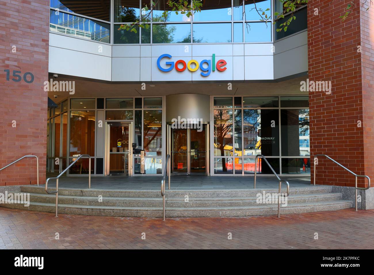 Google, 150 Broadway, Cambridge, Massachusetts. exterior storefront of a technology company offices, part of Cambridge Center in Kendall Square Stock Photo