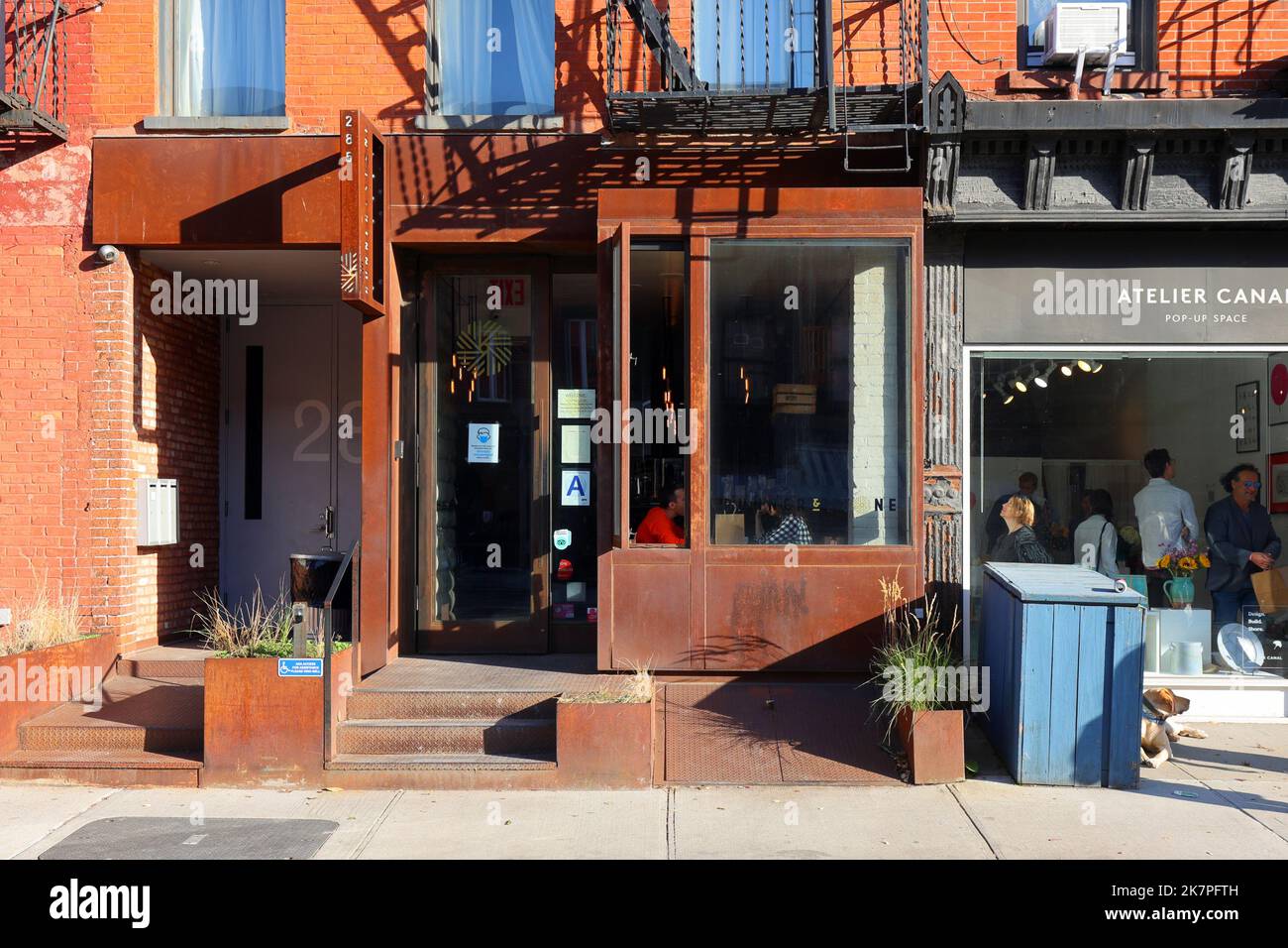 Runner & Stone, 285 3rd Ave, Brooklyn, New York. NYC storefront photo of a farm to table restaurant and french bakery in the Gowanus neighborhood. Stock Photo