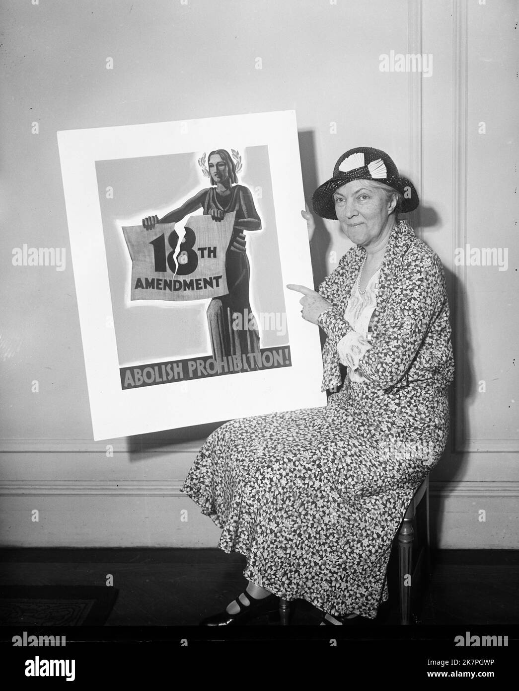Woman holding poster 'Abolish Prohibition!' America 1931 Stock Photo