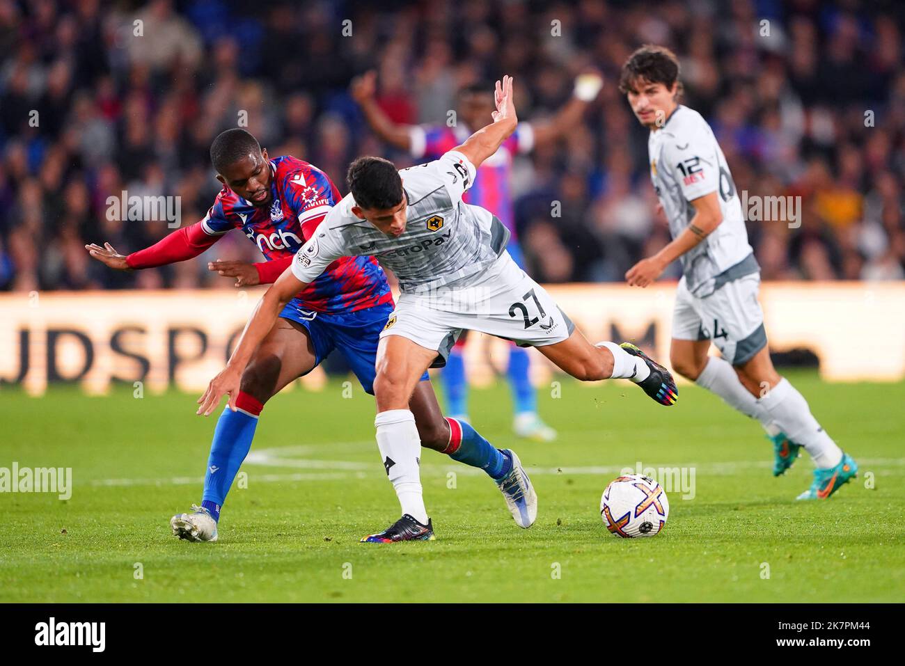 Crystal Palace's Cheick Doucoure (left) and Wolverhampton Wanderers' Matheus Nunes battle for the ball during the Premier League match at Selhurst Park, London. Picture date: Tuesday October 18, 2022. Stock Photo