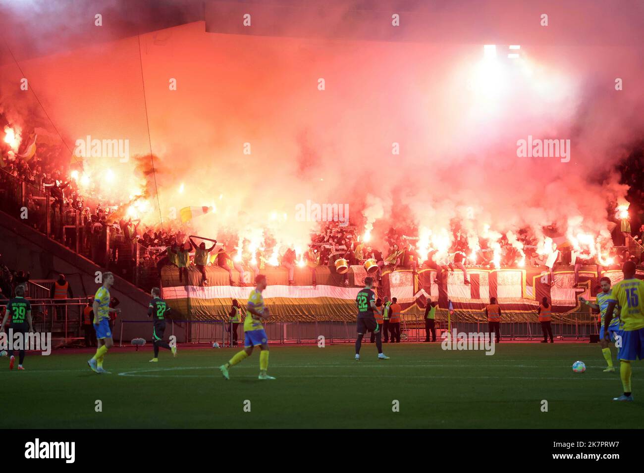 Eintracht braunschweig brunswick brunswick vfl wolfsburg hires stock