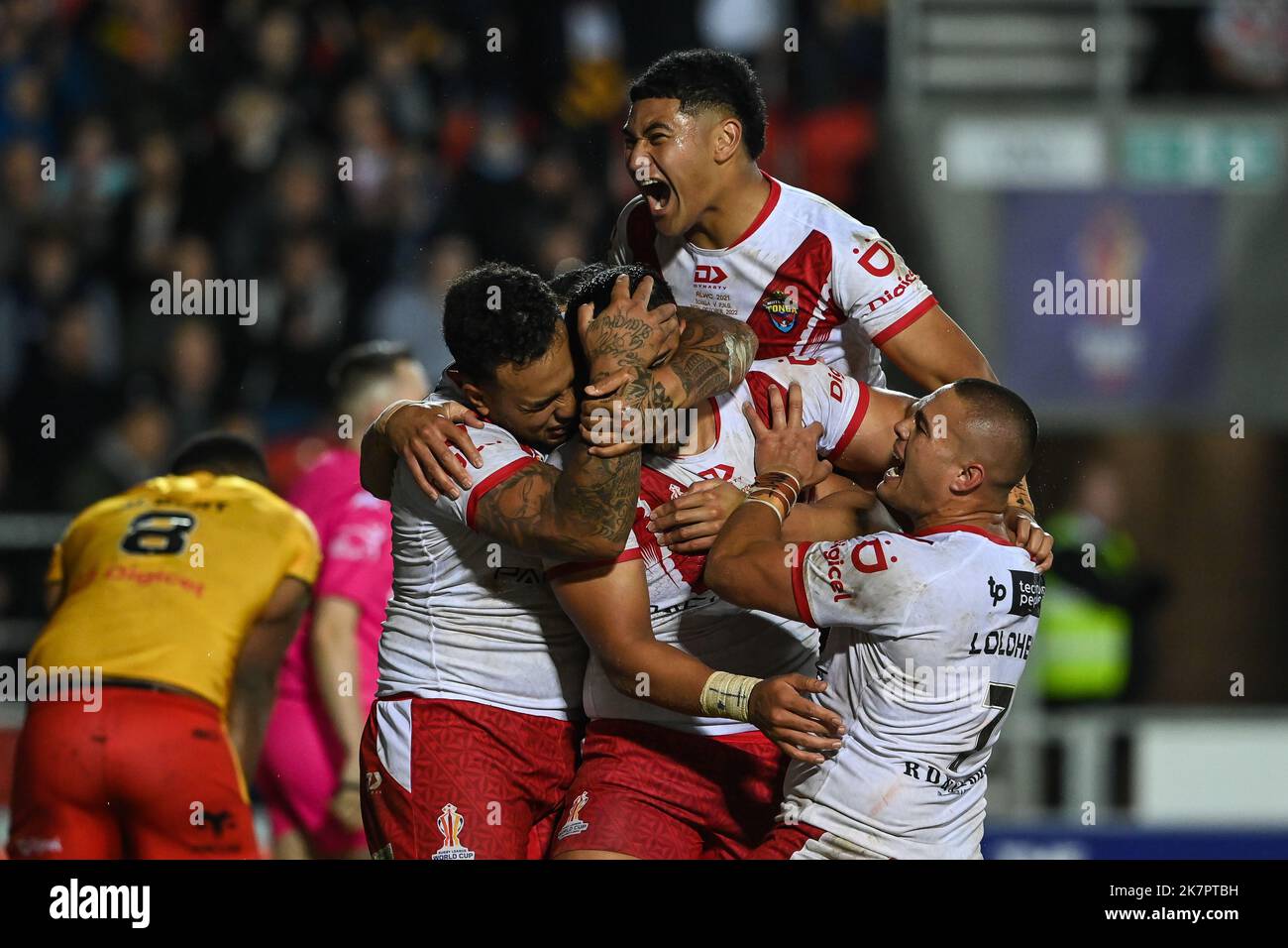 St Helens, UK. 18 October, 2022. Keaon Koloamatangi of Tonga celebrates ...