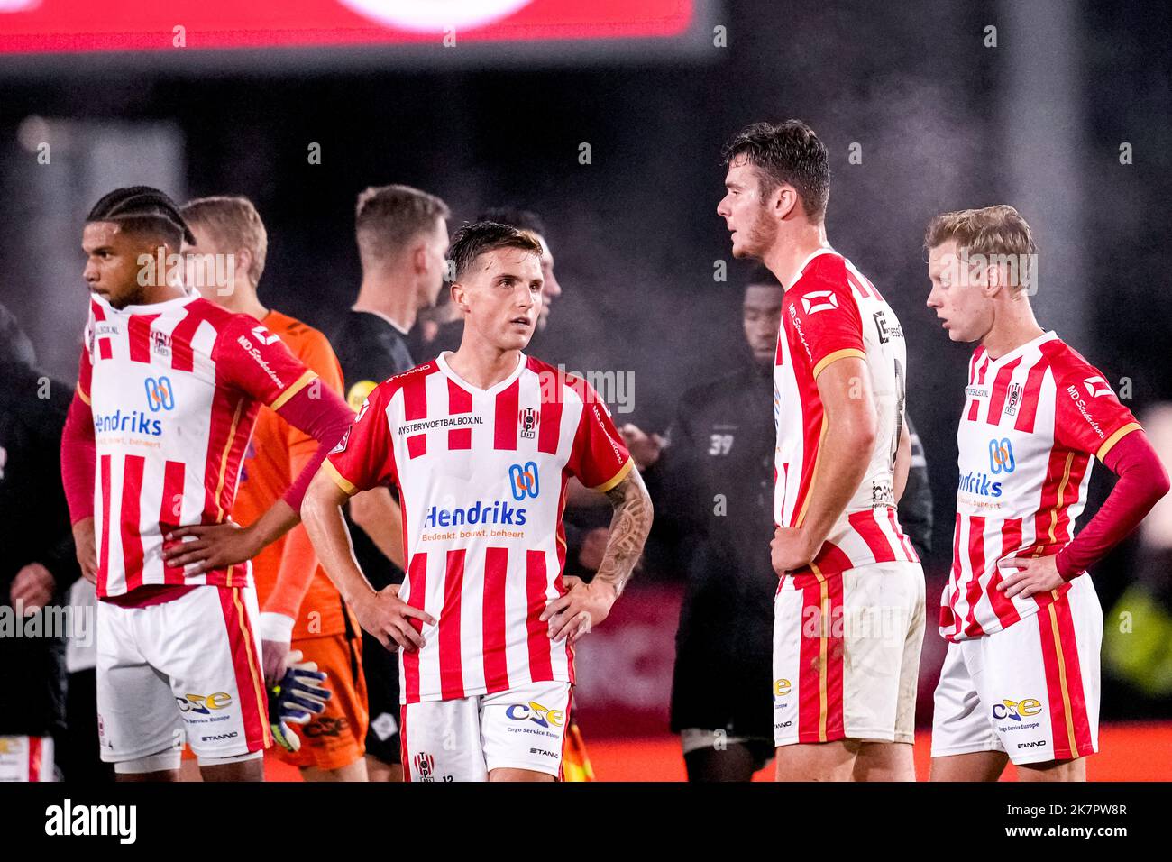 ALMERE, NETHERLANDS - OCTOBER 18: Dean van der Sluys of TOP Oss, Milan Hilderink of TOP Oss looks dejected after defeat during the Dutch TOTO KNVB Cup match between Almere City FC and TOP Oss at Yanmar Stadion on October 18, 2022 in Almere, Netherlands (Photo by Patrick Goosen/Orange Pictures) Stock Photo